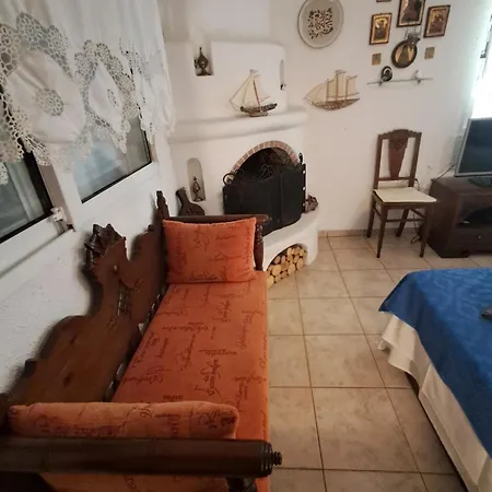 Дом отдыха Amalia's House Ханиоти